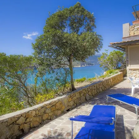 Apartment Un Nido Sul Mare - Goelba