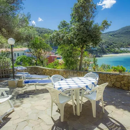 Apartment Un Nido Sul Mare - Goelba Portoferraio